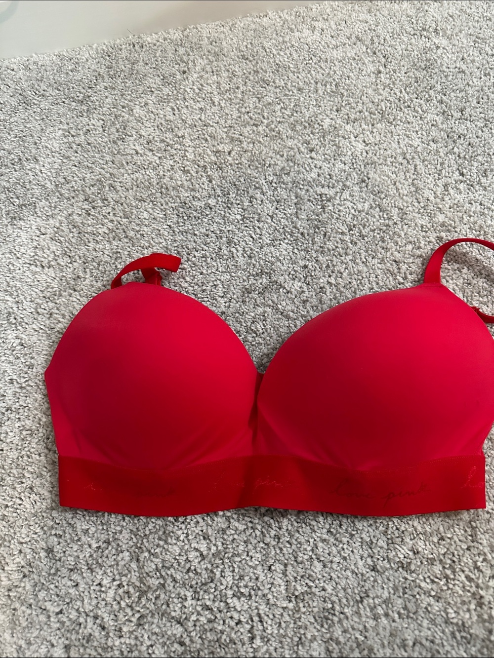 Red wireless bra
